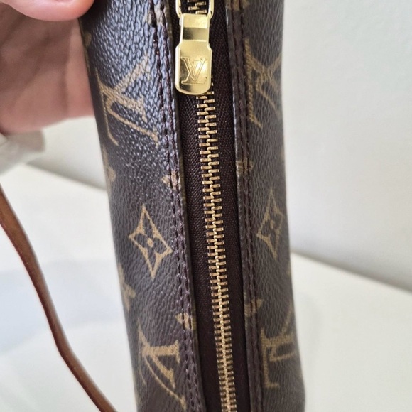 Authentic Louis Vuitton Monogram Mini papillon Shoulder Bag - Brown & Gold - Picture 2 of 6